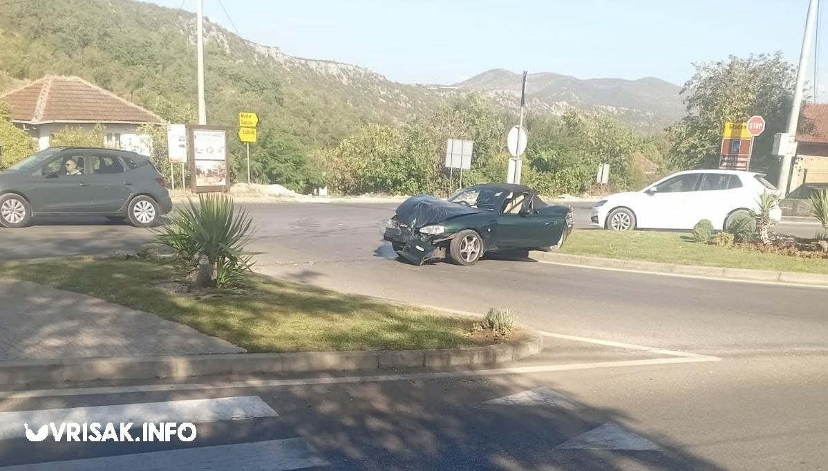 Ljubuški: Vozilo se zabilo u privatnu kuću, nastala veća šteta