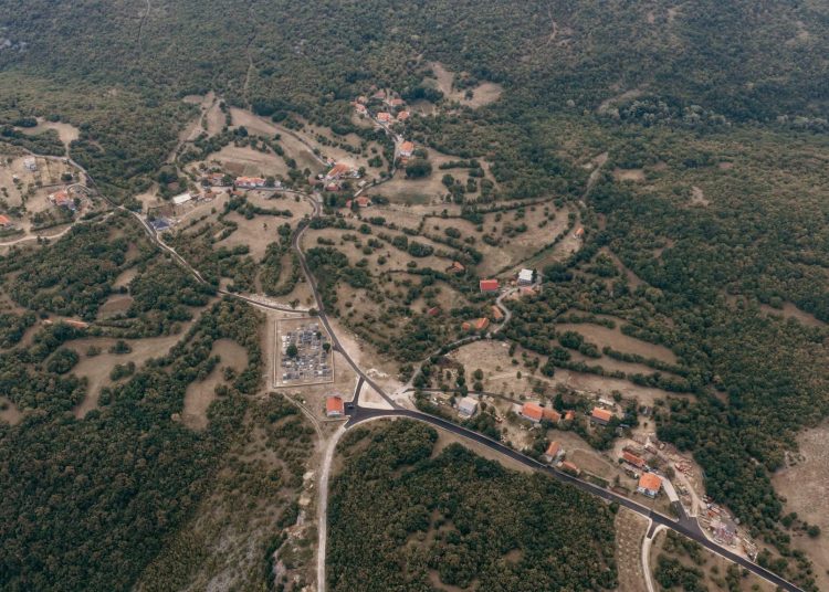 Široki Brijeg: Završena rekonstrukcija prometnica u Mjesnoj zajednici Crnač