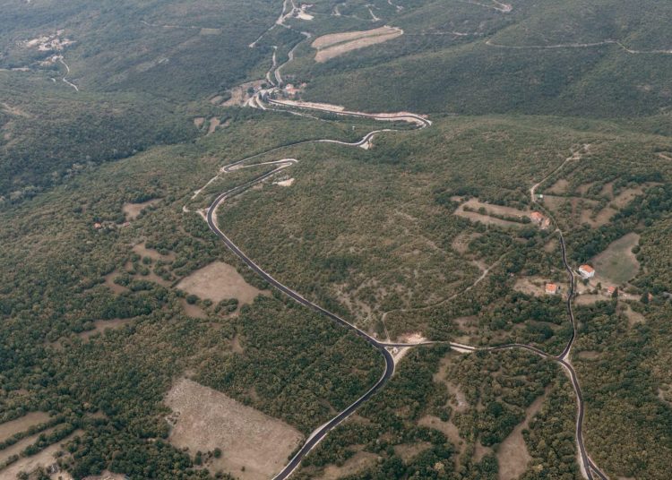 Široki Brijeg: Završena rekonstrukcija prometnica u Mjesnoj zajednici Crnač