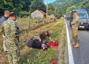 Pripadnici Oružanih snaga BiH pošli na zadatak pa pomogli ozlijeđenom u teškoj nesreći
