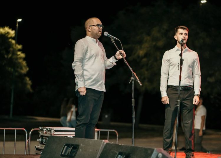 Široki Brijeg: Ugodna ljetna večer uz zvuke klapske pjesme