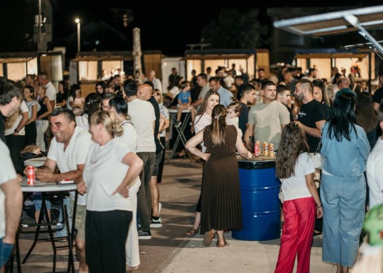 Široki Brijeg: Ugodna ljetna večer uz zvuke klapske pjesme