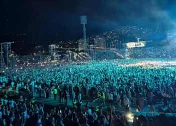 Koncert Dine Merlina zasjenio problem s ulaznicama: “Dino, lopove” odzvanjalo ispred Koševa