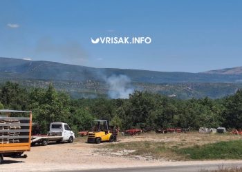 Široki Brijeg: Požar na Trnu, vatrogasci na terenu
