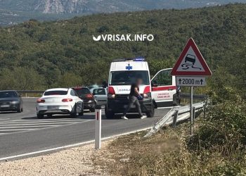 Teža prometna nezgoda u Privalju kod Širokog Brijega, na terenu policija i hitna pomoć