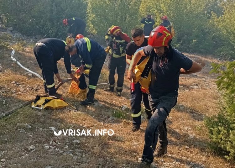Požar kod Širokog Brijega: Air Tractor ispustio sedam vodenih bombi