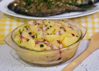 Recept za krumpir salata, savršen prilog uz meso i ribu