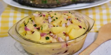 Recept za krumpir salata, savršen prilog uz meso i ribu