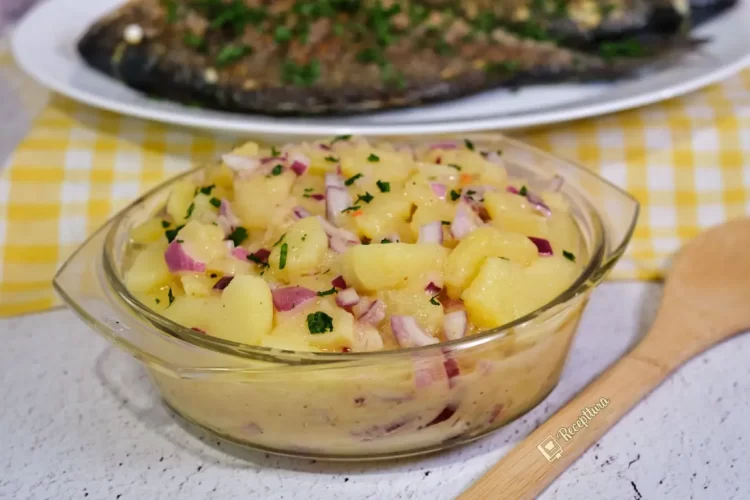 Recept za krumpir salata, savršen prilog uz meso i ribu