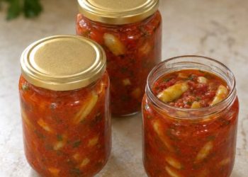 Sačuvajte okus ljeta: Jednostavan recept za domaću zimnicu