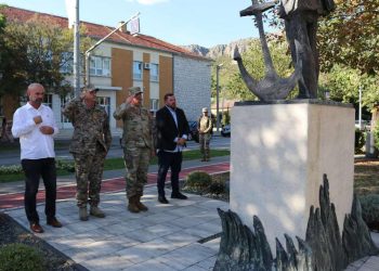 Zapovjednik NATO stožera James C. Fowler posjetio Grad Ljubuški
