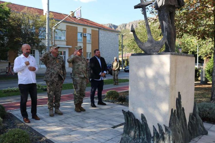 Zapovjednik NATO stožera James C. Fowler posjetio Grad Ljubuški