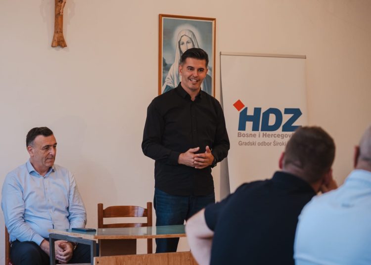 Povjerenje se ne stječe objavama na društvenim mrežama, nego konkretnim radom!