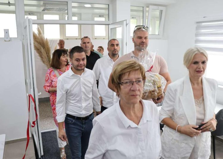 Prva školska kantina u HNŽ-u otvorena u Mostaru: Obrok za učenike pet KM