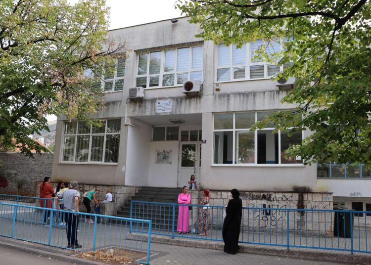 Prva školska kantina u HNŽ-u otvorena u Mostaru: Obrok za učenike pet KM