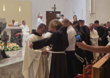 Svečani obred na Humcu: Desetorica kandidata obukla franjevački habit