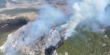 Blidinje: Zbog požara zatražena pomoć Air Tractora i helikoptera Oružanih snaga BiH