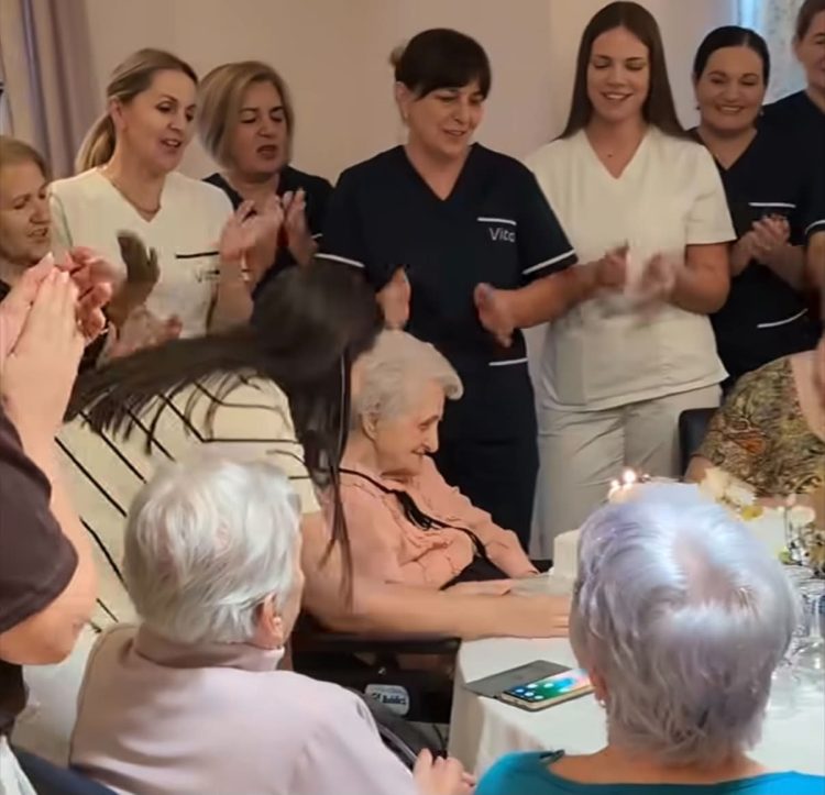 (VIDEO) Nevjerojatan jubilej u Grudama: Anka Nikolić slavi 106. rođendan