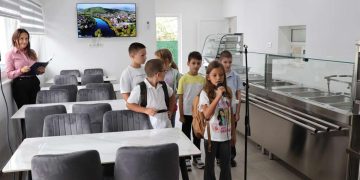 Prva školska kantina u HNŽ-u otvorena u Mostaru: Obrok za učenike pet KM