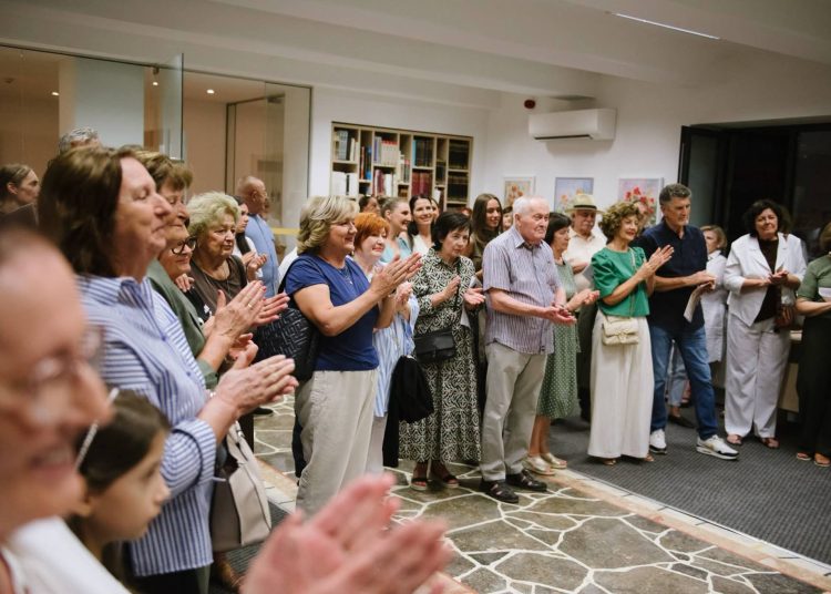 Široki Brijeg: Otvorena izložba Verice Jelčić „Dijalog s prirodom“