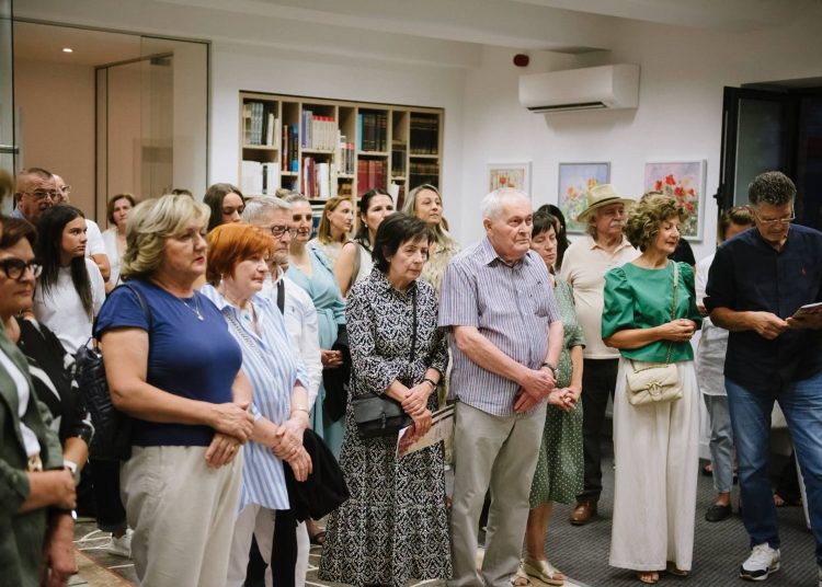 Široki Brijeg: Otvorena izložba Verice Jelčić „Dijalog s prirodom“