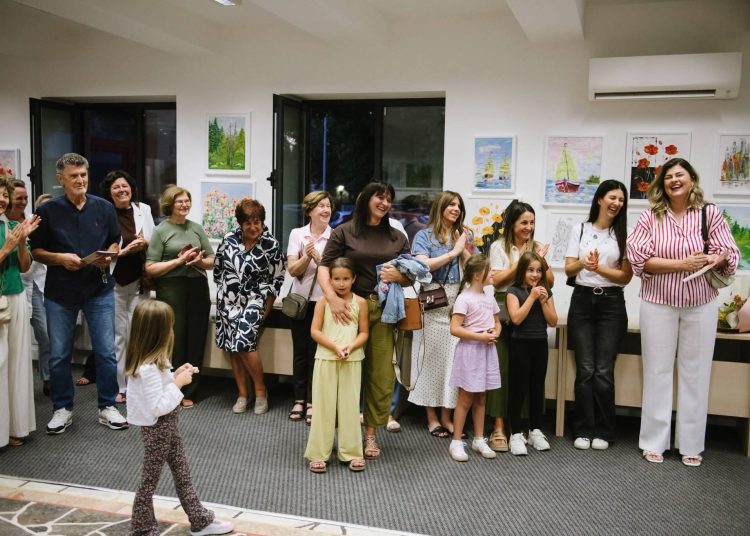 Široki Brijeg: Otvorena izložba Verice Jelčić „Dijalog s prirodom“