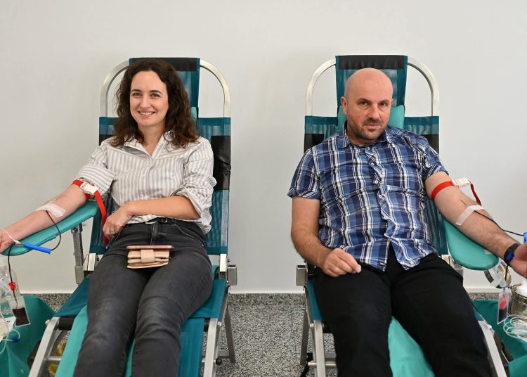 Djelatnici HT Eroneta u Grudama darovali 8 doza krvi