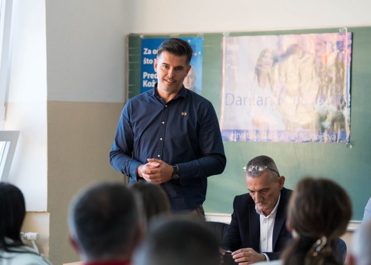 Knezović pozvao na izlazak na izbore: „Neka se jasno vidi volja naših birača“