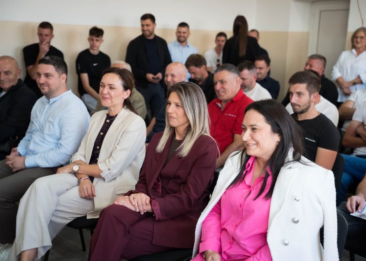 Knezović pozvao na izlazak na izbore: „Neka se jasno vidi volja naših birača“