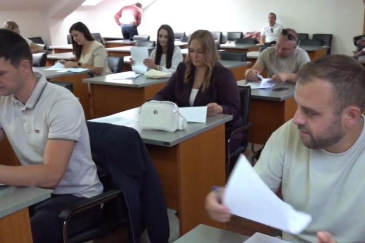 13 mladih livanjskih obitelji potpisali ugovore za subvencioniranje kuće ili stana