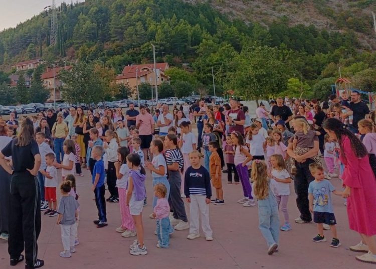 Plesom i osmijesima mališani iz Širokog Brijega ispratili ljeto