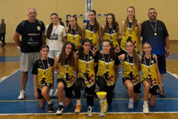 Posuške košarkašice uspješne na dva turnira: Prve u Čitluku, druge u Šibeniku