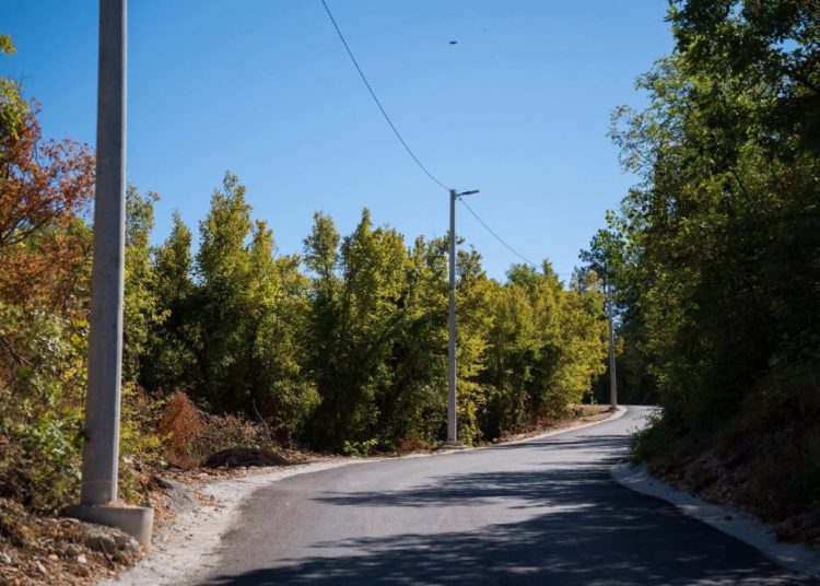 Široki Brijeg: Nakon asfaltiranja Grabovine počela gradnja stepeništa prema Gimnaziji