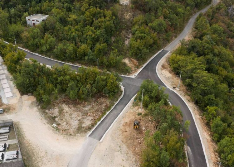 Široki Brijeg: Nakon asfaltiranja Grabovine počela gradnja stepeništa prema Gimnaziji