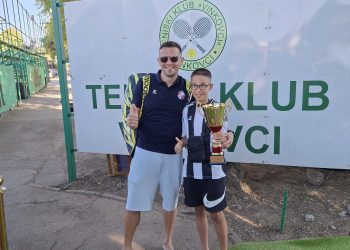 Širokobriježanin Ivan Čolak obranio naslov na Festivalu tenisa u Vinkovcima