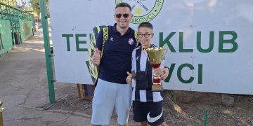 Širokobriježanin Ivan Čolak obranio naslov na Festivalu tenisa u Vinkovcima
