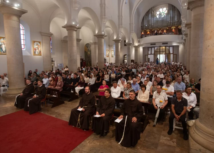 Svečani zavjeti na Širokom Brijegu za petoricu franjevaca
