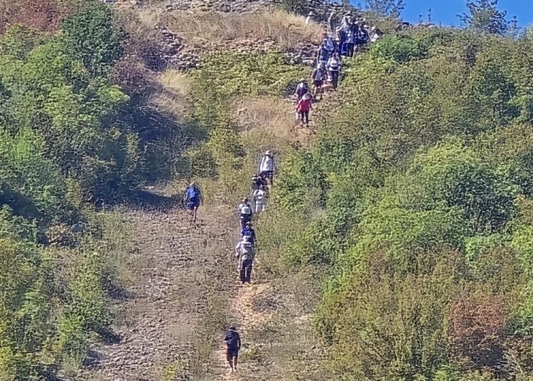 Hodočasnici iz Međugorja i drugih mjesta krenuli prema Rami: Srdačan doček priređen im u Širokom Brijegu