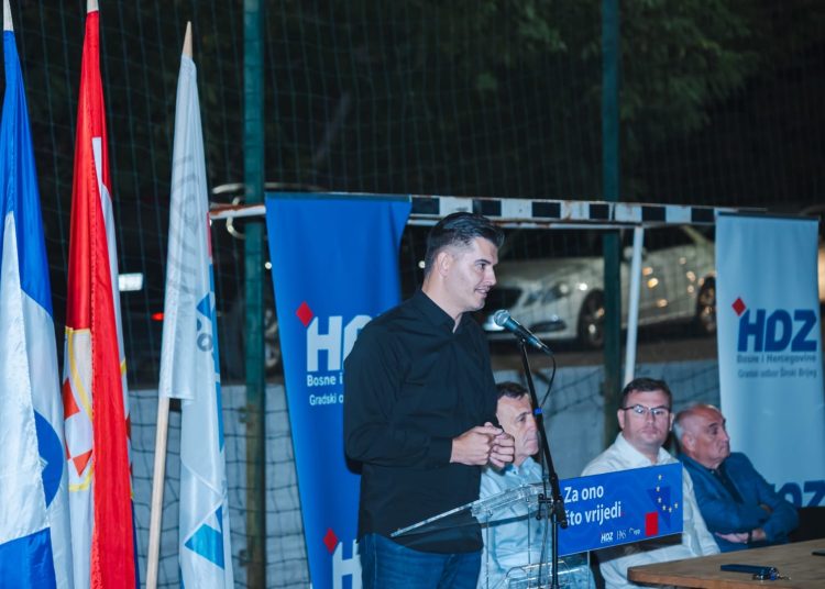 Povjerenje se ne stječe objavama na društvenim mrežama, nego konkretnim radom!