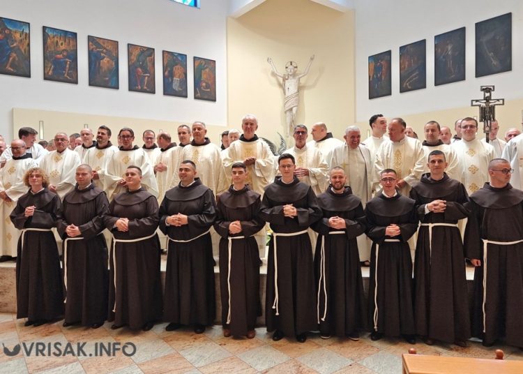 Širokobriježanin Ante Musa obukao franjevački habit i započeo godinu novicijata