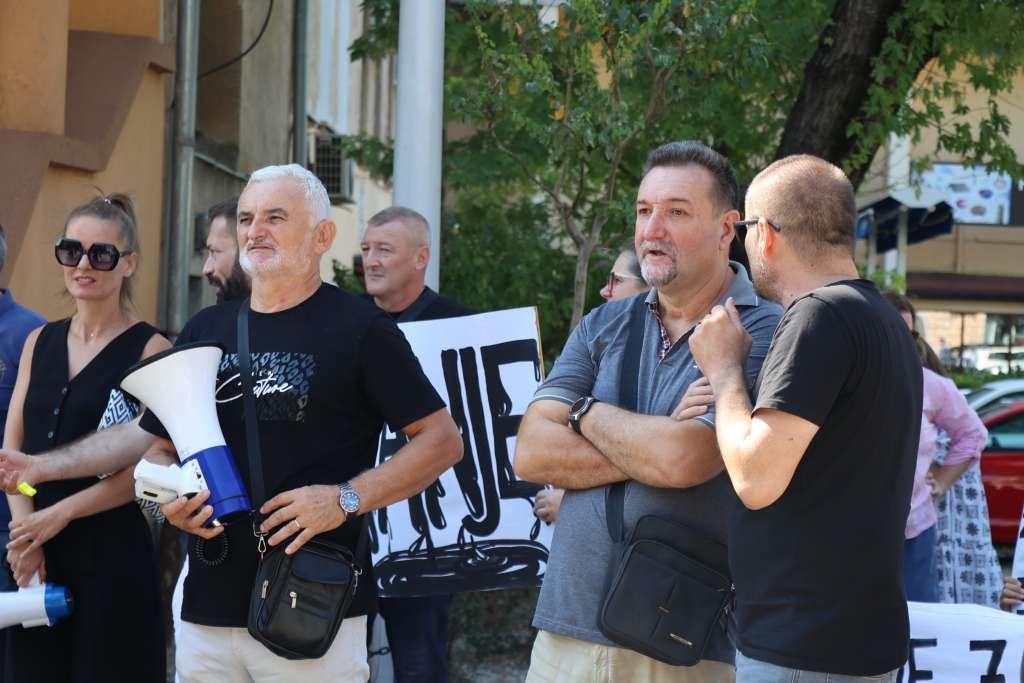 Prosvjeda i štrajka upozorenja u HNŽ-u ipak neće biti: Sindikati dali Vladi novu priliku Prosvjeda i štrajka upozorenja u HNŽ-u ipak neće biti: Sindikati dali Vladi novu priliku