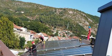 GSS čistio krov Doma zdravlja Široki Brijeg: Postavljeni solarni paneli vrijedni 45.000 KM