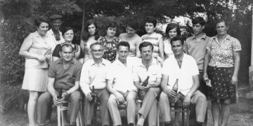 Fotografija iz 1969.: Uspomena na školu i druženje učiteljica i učitelja u Širokom Brijegu