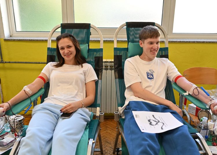 Učenici Srednje strukovne škole Široki Brijeg darovali 29 doza krvi