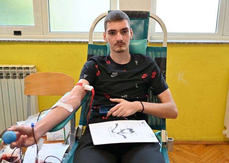 Učenici Srednje strukovne škole Široki Brijeg darovali 29 doza krvi