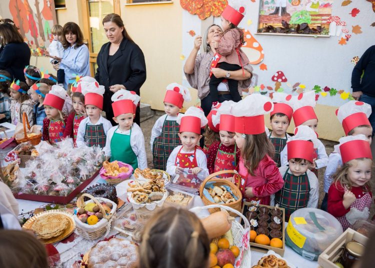 Široki Brijeg: Mališani Trnoružice 2 obilježili Dane kruha i zahvalnosti za plodove zemlje