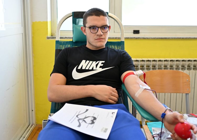 Učenici Srednje strukovne škole Široki Brijeg darovali 29 doza krvi