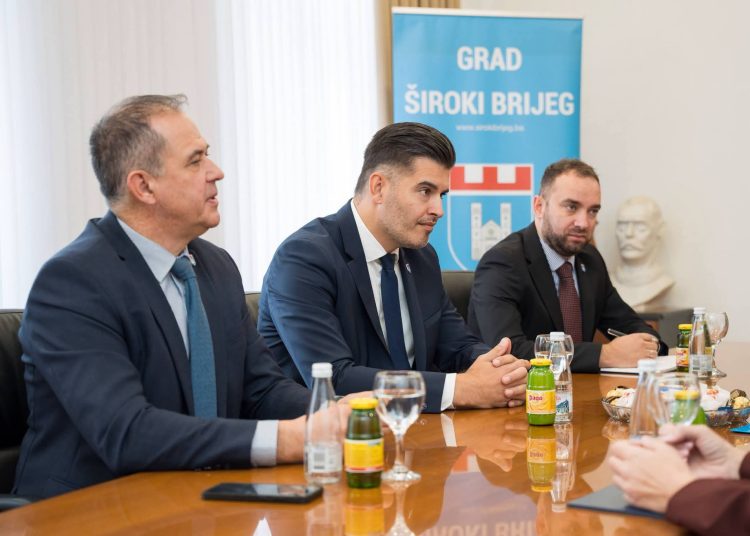 Gradonačelnik Širokog Brijega održao sastanak s predsjednicom FBiH Lidijom Bradarom