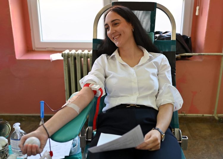 Učenici i djelatnici srednjih škola u Posušju darovali 51 dozu krvi