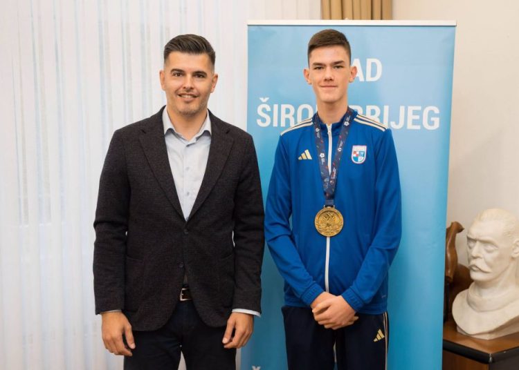 Gradonačelnik Širokog Brijega upriličio prijam za svjetskog prvaka